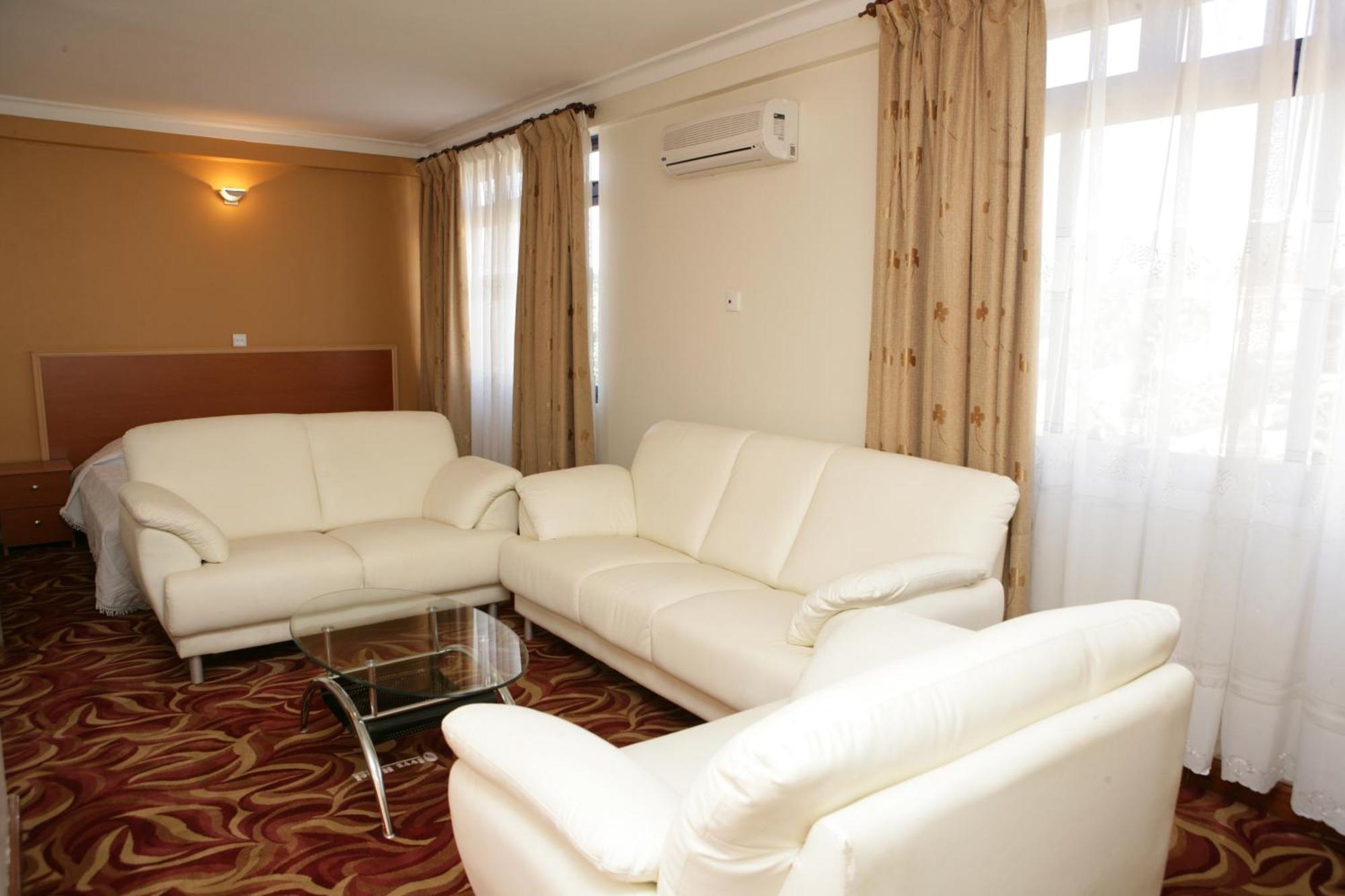 Ivys Hotel Kampala Zewnętrze zdjęcie